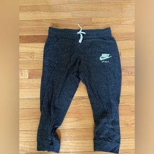 Nike Crop Jersey Jogger Size M